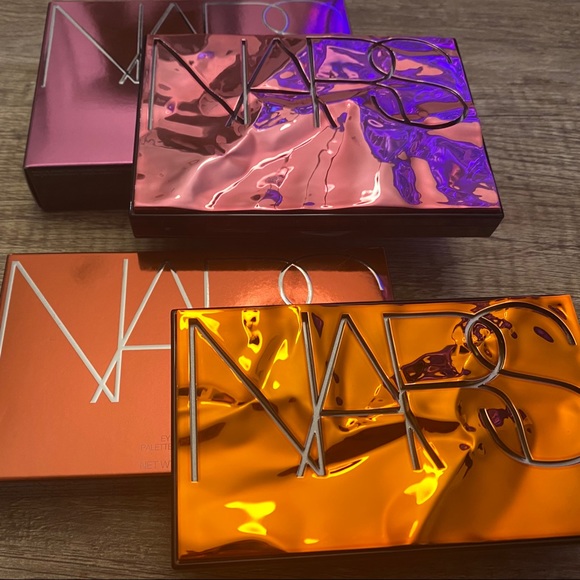 NARS eyeshadow palette and cheek palette set - Picture 4 of 6